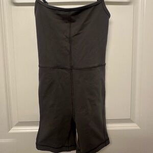 Aritzia LIFE Divinity 5” athletic romper in grey